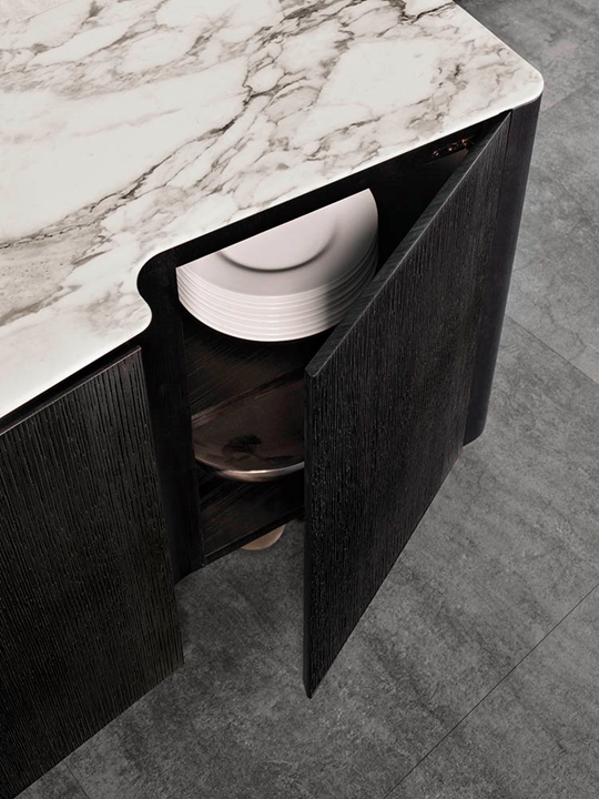 Minotti credenza clearance