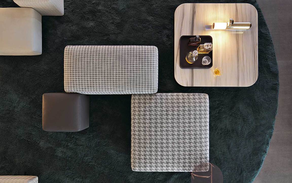 Damier Sofas En