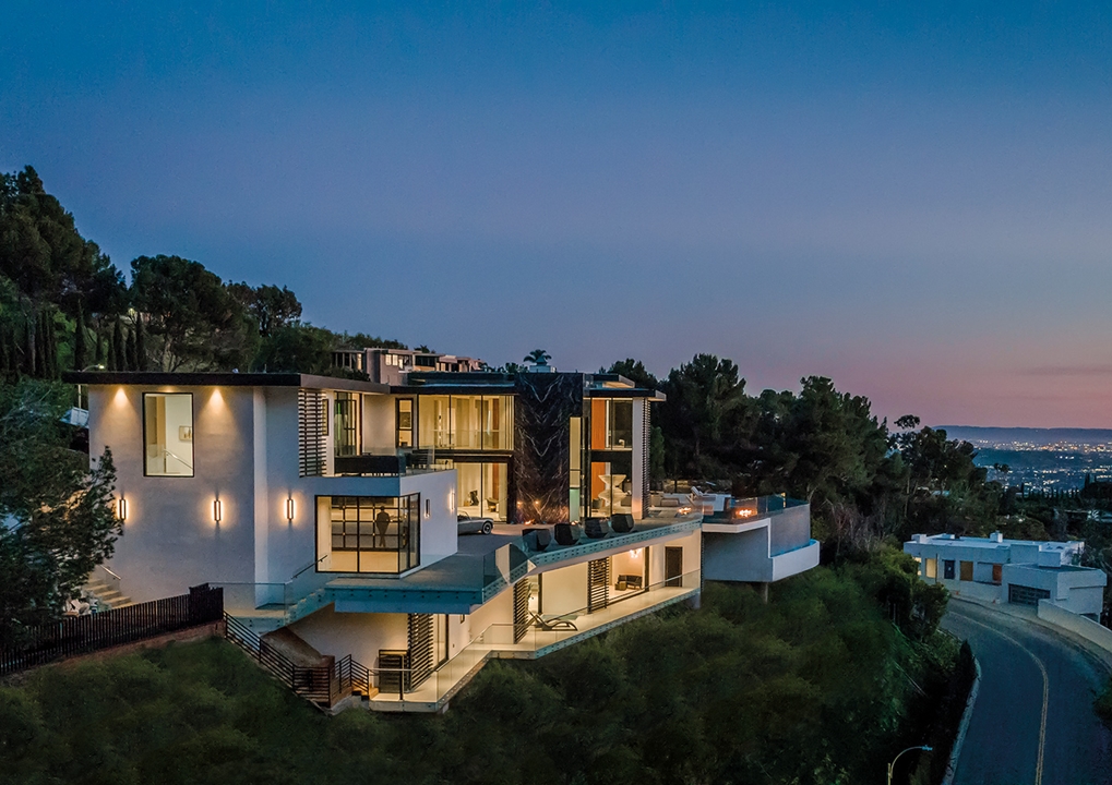 LOS ANGELES, CALIFORNIA | INTERIORS & CONTRACT - EN
