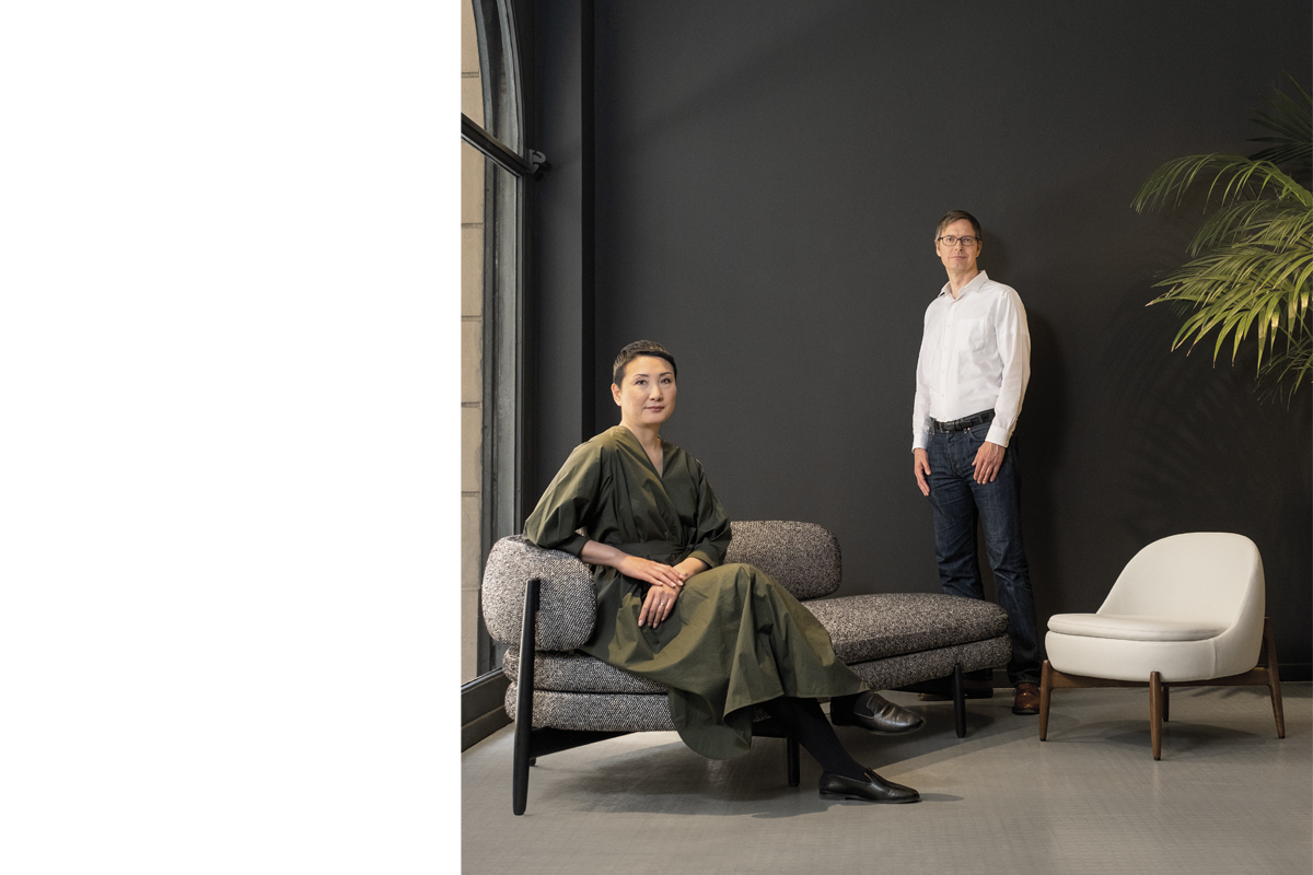 <p>C'est en 2021 qu’a eu lieu la rencontre entre Minotti et INODA+SVEJE : cette collaboration avec le duo de designers composé de Kyoko Inoda (Japon) et Nils Sveje (Danemark) représente, pour Minotti, un choix sans précédent qui puise ses racines dans le lien ineffable entre l'Orient et la Scandinavie mais, surtout, dans la recherche inépuisable, de la part de la marque, de ce qui est beau et bien fait.</p>
