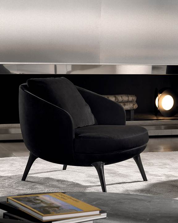 Minotti armchair shop