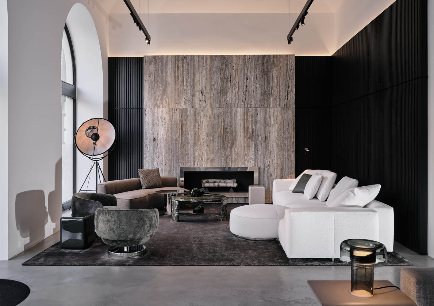 Minotti Praha by Stopka